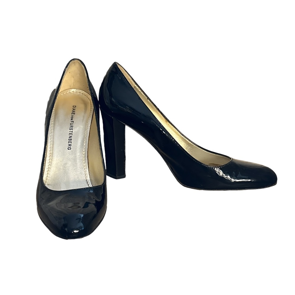 Diane von Furstenberg Black Patent Leather Pumps sz 8.5 M Made in Italy